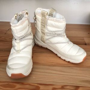 The North Face Womens Thermoball Lace Up Boots